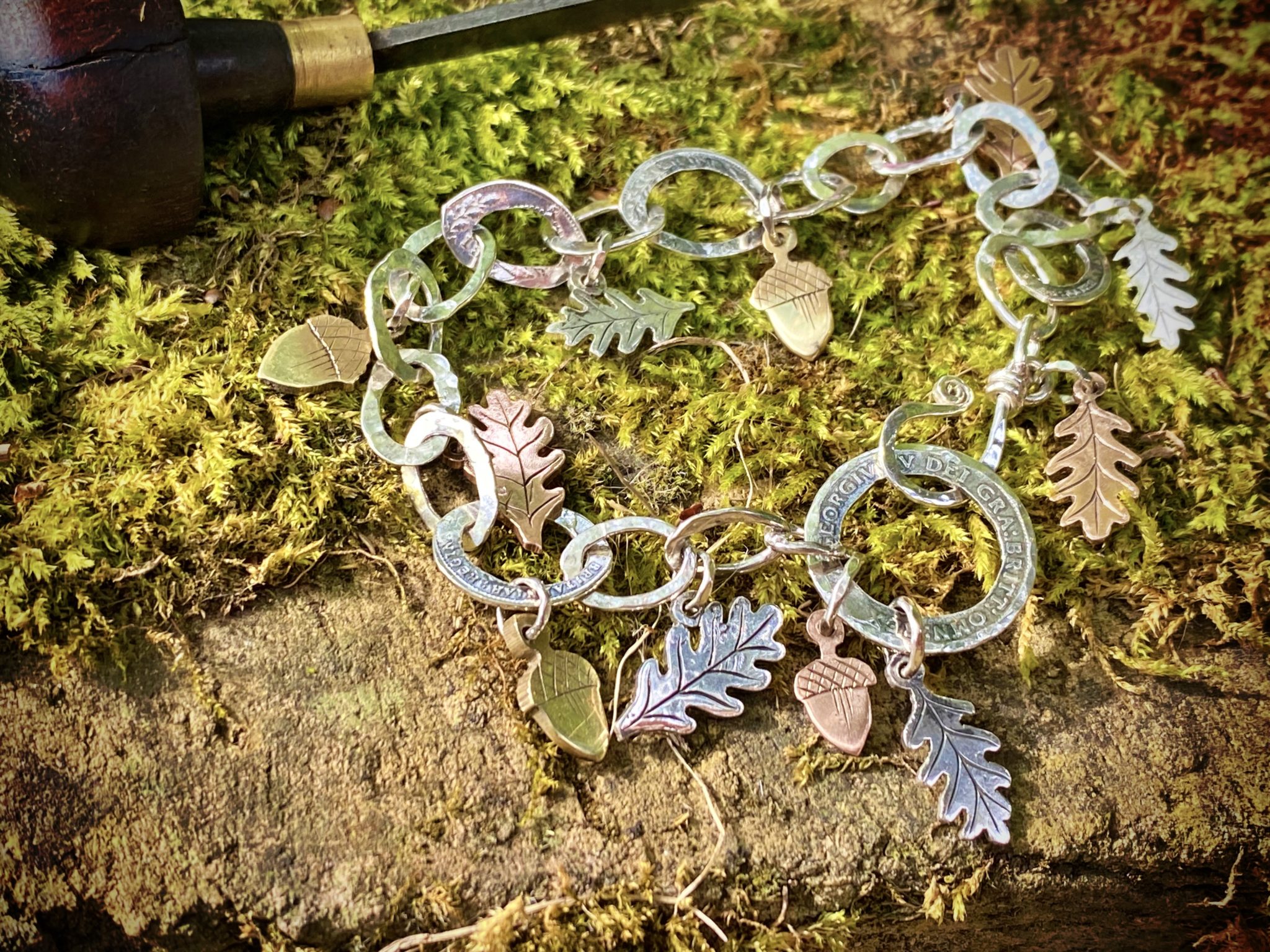 Autumn Charm Bracelet | Jewelry Tutorial | Didi's Deluxe Bead Box - YouTube