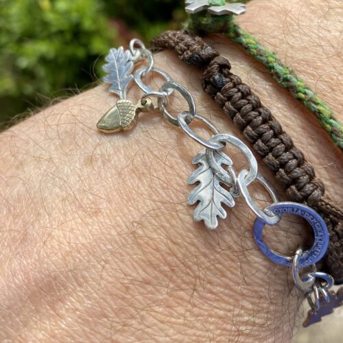 Oak leaves & acorns - Image 5