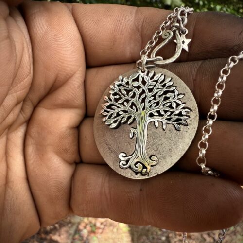 Inspired by Issac Newton's apple tree which sits opposite my stall at the Cambridge Art & Craft market every Saturday in Cambridge