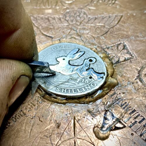 Silver shilling leaping hares - Image 3