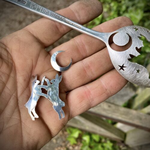 handcrafted and recycled spoon boxing-hare brooch
