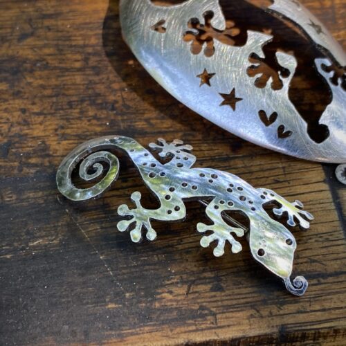 2025 gecko brooch