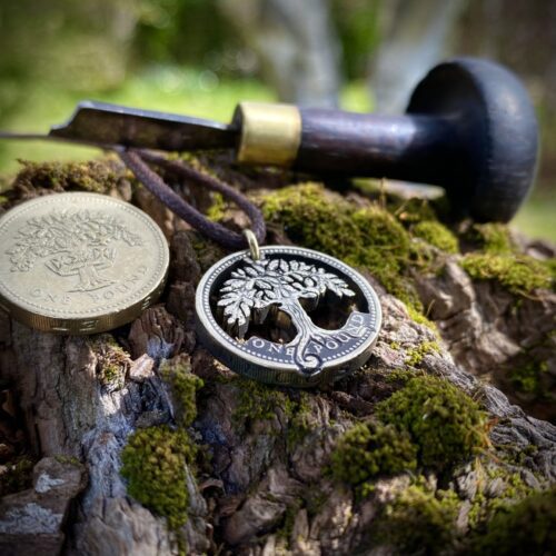 Mighty Oak one pound coin - Image 4