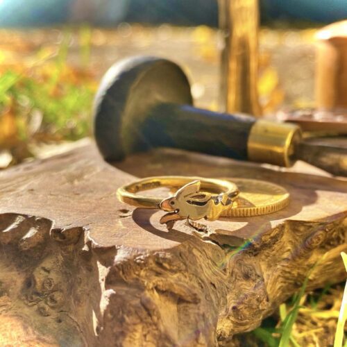 Gold hare ring - handcrafted and recycled 100 year old 22ct gold half sovereign coin