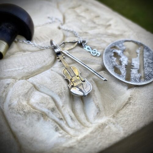 The Fiddle. - Image 4