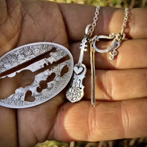 The Fiddle. - Image 11