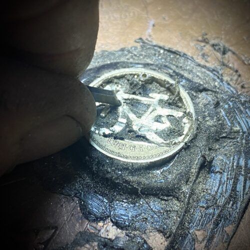 1983 40th birthday one pound coin bicycle fixedgear cycle pendant necklace handmade and recycled in Cambridge.