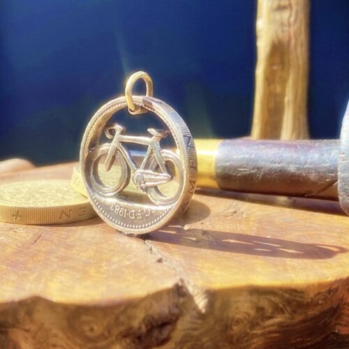1983 40th birthday one pound coin bicycle fixedgear cycle pendant necklace handmade and recycled in Cambridge.