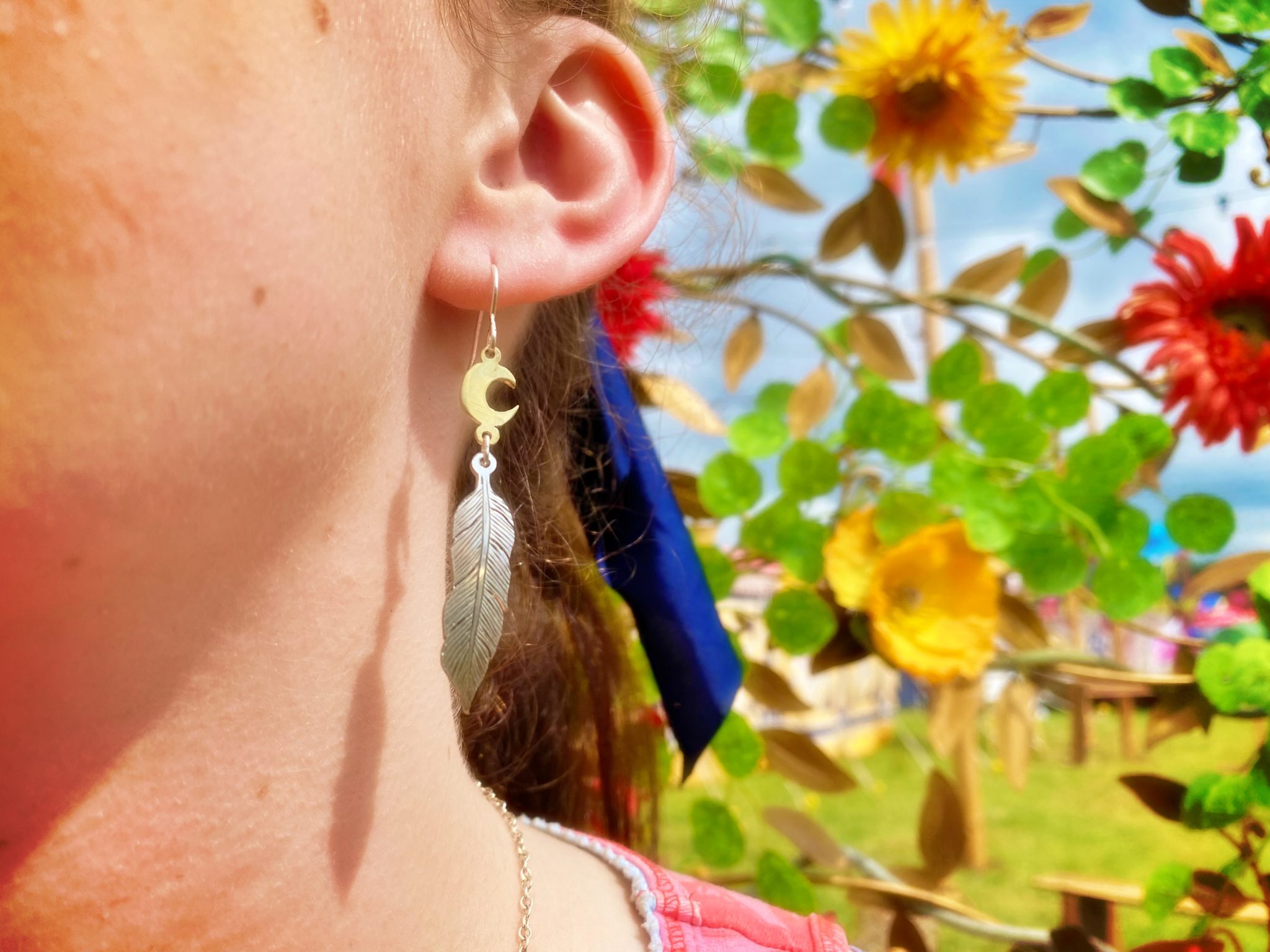 Buy Paperjewelz Feather Earrings by Vrinda online l iTokri.com - iTokri  आई.टोकरी